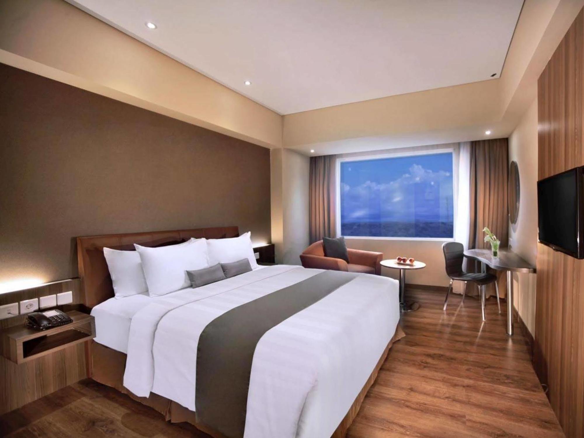Aston Kupang Hotel & Convention Center Exteriér fotografie